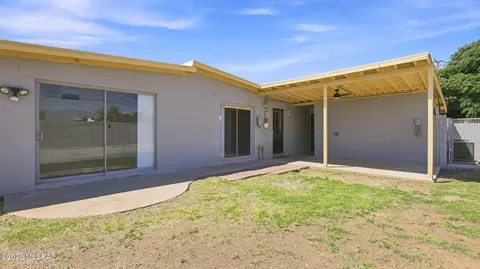 Exterior - 6735 E Montecito Dr, Tucson, AZ 85710 photo 4 of 8