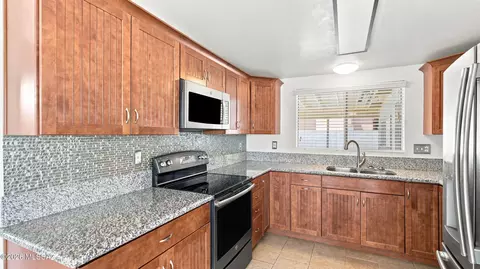 Kitchen - 6735 E Montecito Dr, Tucson, AZ 85710 photo 1 of 3