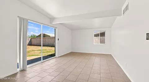 Living - 6735 E Montecito Dr, Tucson, AZ 85710 photo 6 of 6