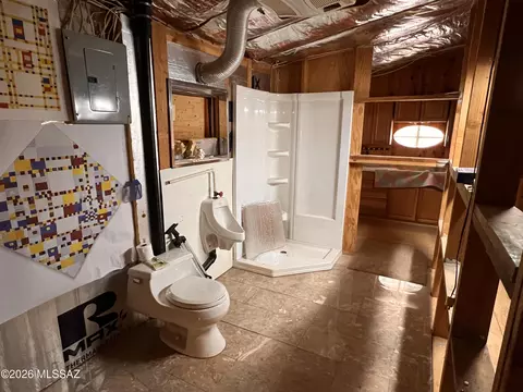 Bath - 6701 S Melody Ave, Tucson, AZ 85756 photo 1 of 1