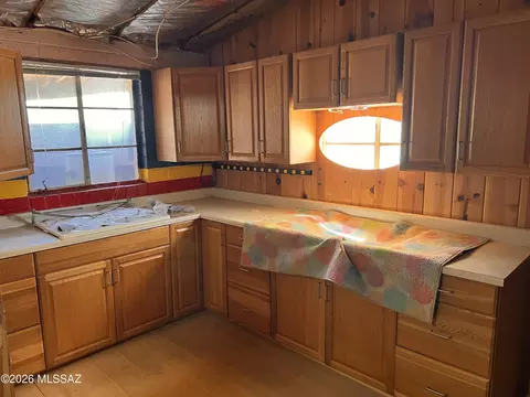 Kitchen - 6701 S Melody Ave, Tucson, AZ 85756 photo 2 of 2