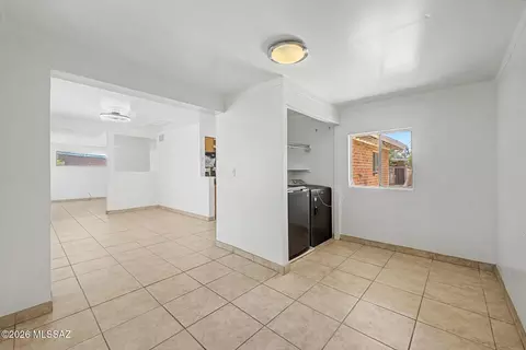 Other - 7102 E 33rd Pl, Tucson, AZ 85710 photo 7 of 10