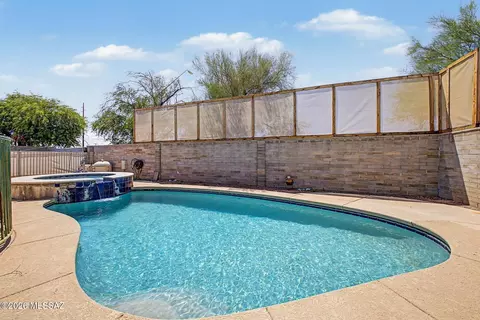 Exterior - 7102 E 33rd Pl, Tucson, AZ 85710 photo 1 of 7