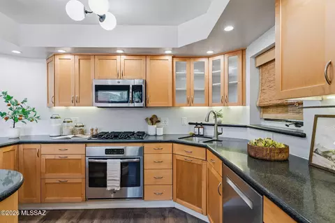 Kitchen - 2212 E 9th St, Tucson, AZ 85719 photo 4 of 6