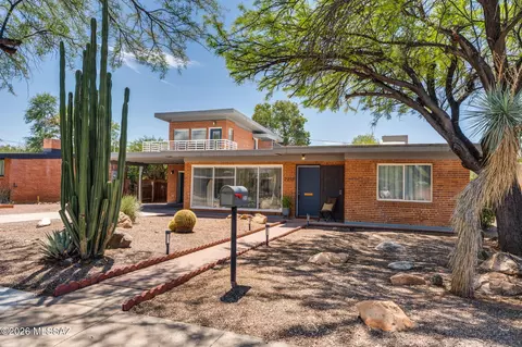 2212 E 9th St, Tucson, AZ 85719