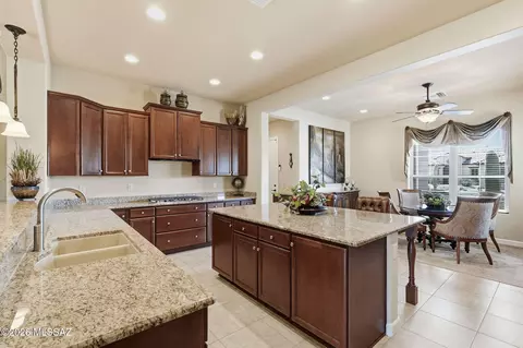 Kitchen - 66162 E Box Elder Rd, Tucson, AZ 85739 photo 1 of 3