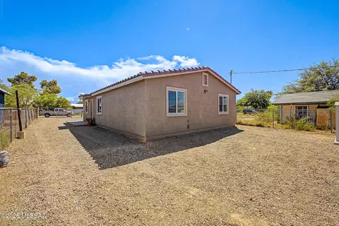 Exterior - 907 E 32nd St, Tucson, AZ 85713 photo 3 of 3