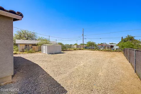 Other - 907 E 32nd St, Tucson, AZ 85713 photo 9 of 10