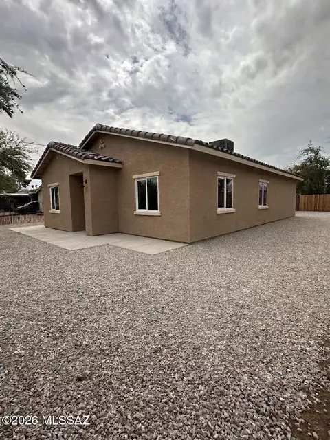 4477 N Pomona Ave, Tucson, AZ 85705