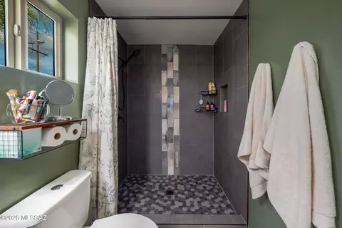 Bath - 8101 E Kenyon Dr, Tucson, AZ 85710 photo 3 of 3