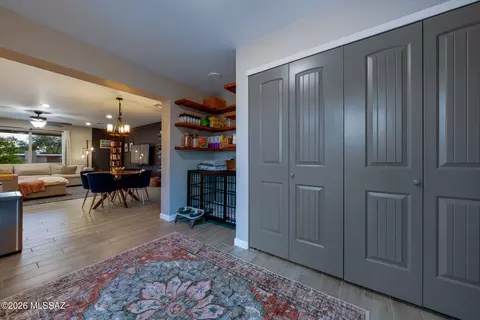Entry Way - 8101 E Kenyon Dr, Tucson, AZ 85710 photo 2 of 2