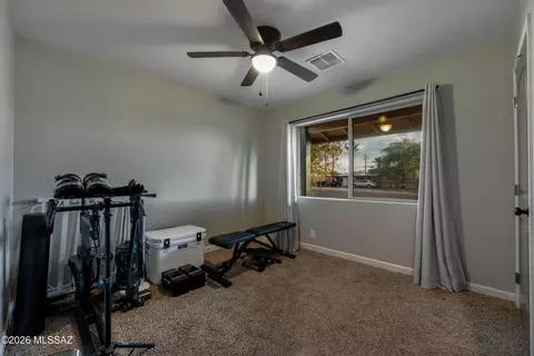 Bedroom - 8101 E Kenyon Dr, Tucson, AZ 85710 photo 3 of 3