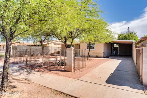 Exterior - 2828 E 20th St, Tucson, AZ 85716 photo 6 of 7