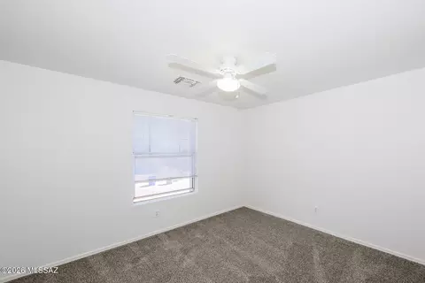 Bedroom - 6218 E Stonechat Dr, Tucson, AZ 85756 photo 2 of 5