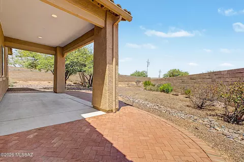 3911 E Ruffian Rd, Tucson, AZ 85739