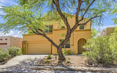3001 W Desert Glory Dr, Tucson, AZ 85745