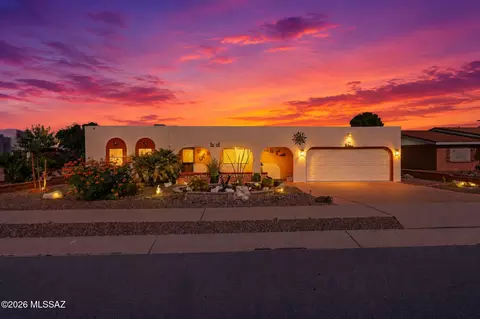636 N Paseo Rico, Green Valley, AZ 85614