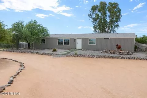 12131 W Catherine Ln, Tucson, AZ 85735