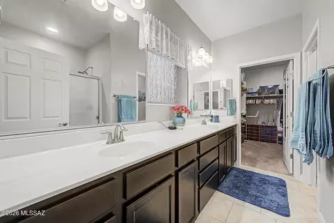 Bath - 12071 E Domnitch Dr, Vail, AZ 85641 photo 1 of 3