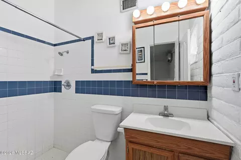 Bath - 7381 E Stella Rd, Tucson, AZ 85730 photo 1 of 2
