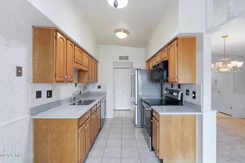 Kitchen - 7381 E Stella Rd, Tucson, AZ 85730 photo 1 of 4