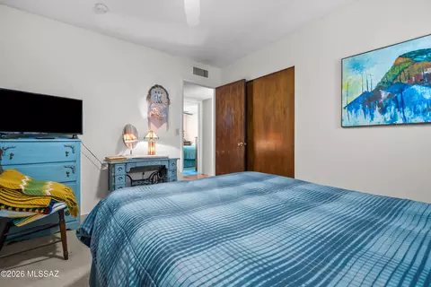 Bedroom - 9541 E 30th St, Tucson, AZ 85748 photo 5 of 6
