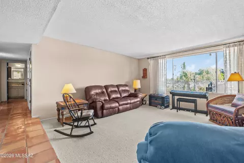 Living - 9541 E 30th St, Tucson, AZ 85748 photo 2 of 4