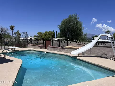 9541 E 30th St, Tucson, AZ 85748