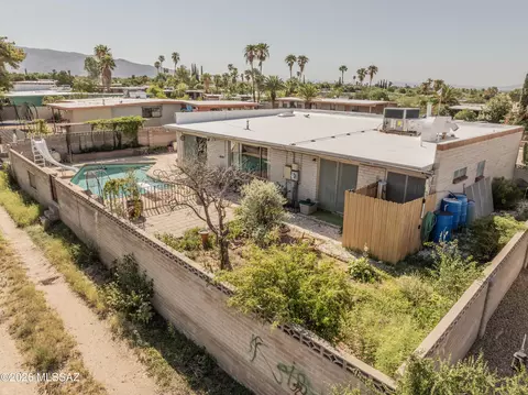 View/Area - 9541 E 30th St, Tucson, AZ 85748 photo 2 of 4