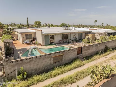 View/Area - 9541 E 30th St, Tucson, AZ 85748 photo 3 of 4