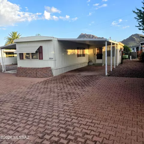 5564 W Rocking Cir St, Tucson, AZ 85713