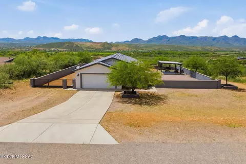 1552 Pinguinos Ct, Rio Rico, AZ 85648