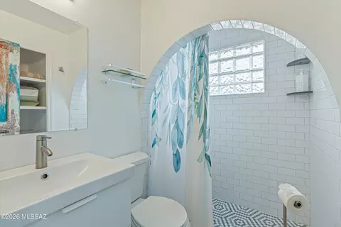 Bath - 4356 E 15th St, Tucson, AZ 85711 photo 1 of 2