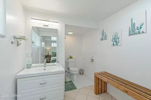 Bath - 4356 E 15th St, Tucson, AZ 85711 photo 2 of 2