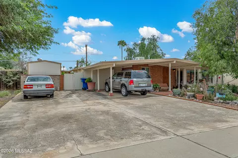 Exterior - 7324 E Random Ridge Dr, Tucson, AZ 85710 photo 1 of 12
