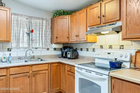 Kitchen - 7324 E Random Ridge Dr, Tucson, AZ 85710 photo 1 of 2