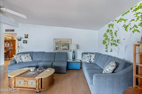 Living - 7324 E Random Ridge Dr, Tucson, AZ 85710 photo 2 of 3