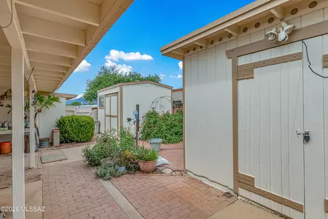 Exterior - 7324 E Random Ridge Dr, Tucson, AZ 85710 photo 11 of 12