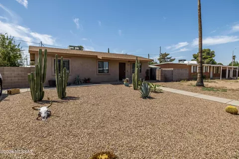 Exterior - 5146 E 27th St, Tucson, AZ 85711 photo 2 of 6