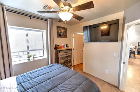 Bedroom - 5146 E 27th St, Tucson, AZ 85711 photo 2 of 5