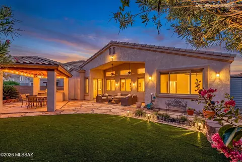 327 W Klinger Canyon Dr, Oro Valley, AZ 85755