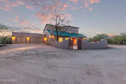 Exterior - 5100 E Golder Ranch Dr, Tucson, AZ 85739 photo 3 of 14
