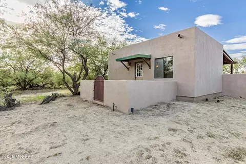 Exterior - 5100 E Golder Ranch Dr, Tucson, AZ 85739 photo 10 of 14