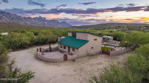 Exterior - 5100 E Golder Ranch Dr, Tucson, AZ 85739 photo 4 of 14