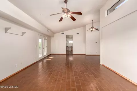 Living - 5100 E Golder Ranch Dr, Tucson, AZ 85739 photo 8 of 10