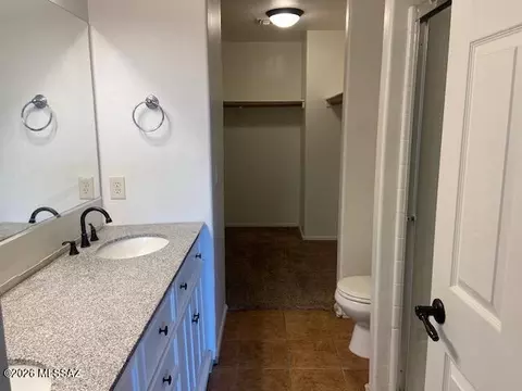 Bath - 600 S Willis Ray Ave, Vail, AZ 85641 photo 1 of 2