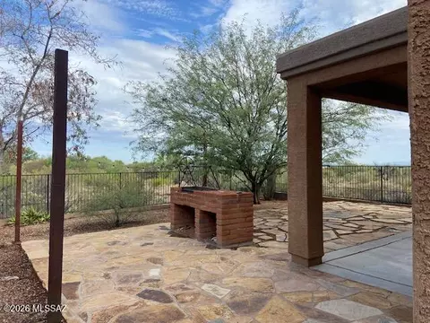Exterior - 600 S Willis Ray Ave, Vail, AZ 85641 photo 2 of 2