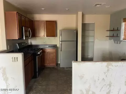 Kitchen - 600 S Willis Ray Ave, Vail, AZ 85641 photo 1 of 1