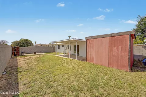Exterior - 6548 E Barrow St, Tucson, AZ 85730 photo 6 of 6