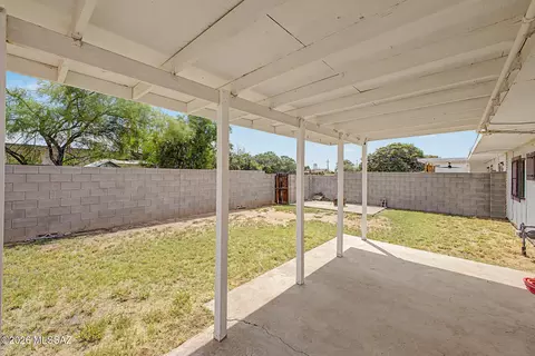 Exterior - 6548 E Barrow St, Tucson, AZ 85730 photo 3 of 6